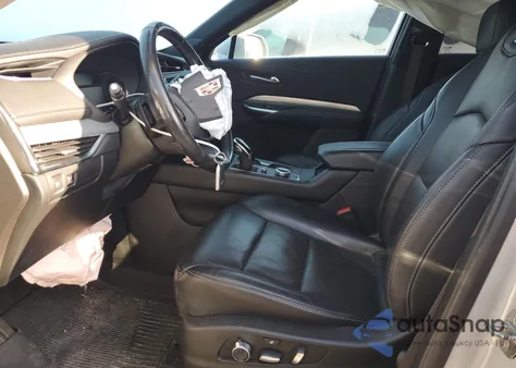 2020 Cadillac Xt4 Premium Luxury z USA, uszkodzony, nr VIN 1GYFZCR41LF132378